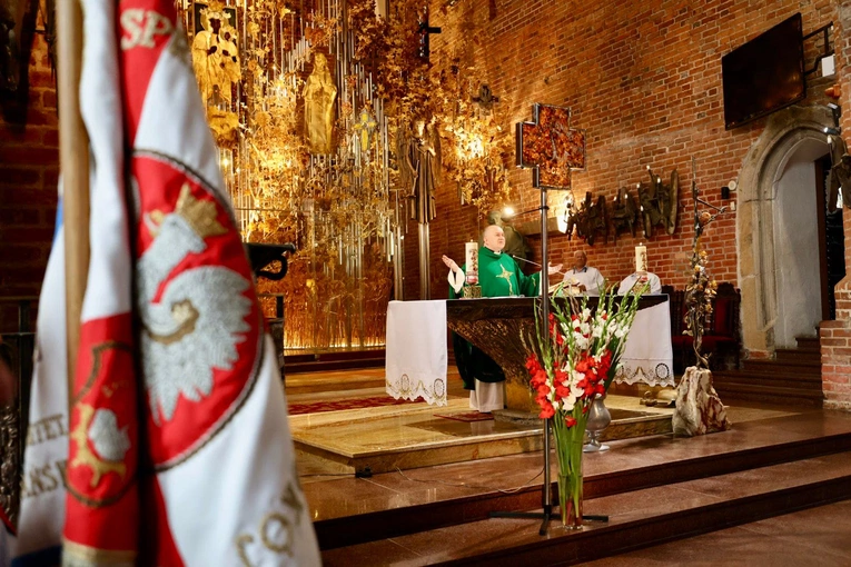 Poświęcenie krzyża Solidarności Walczącej