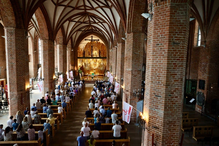 Poświęcenie krzyża Solidarności Walczącej