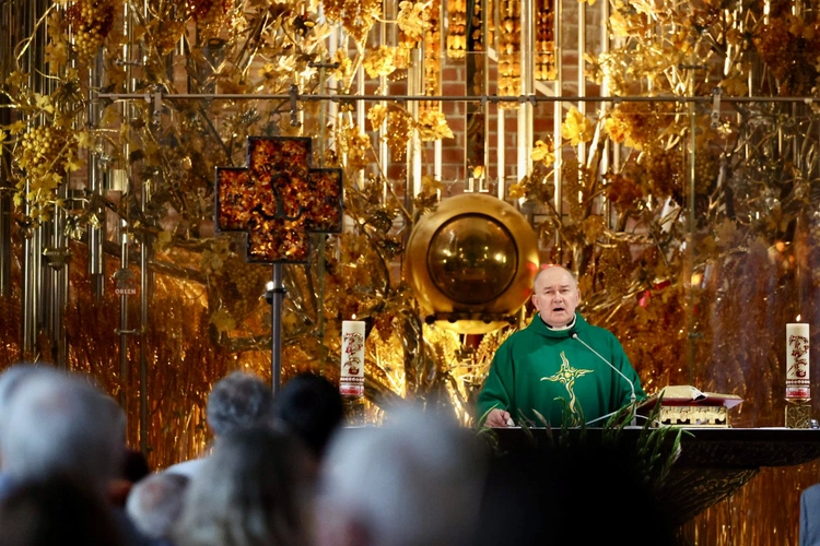 Poświęcenie krzyża Solidarności Walczącej