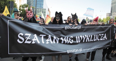 Warszawa, 14.06.2025. Parada równości przechodząca ulicami Warszawy. 