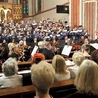Chór z Brunszwiku i orkiestra Filharmonii Koszalińskiej  pod dyrekcją Elke Lindemann. 