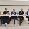 Panel dyskusyjny przedstawicieli różnych religii.
