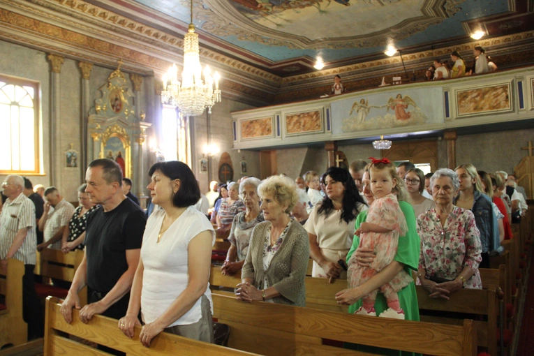 Wierchomla. Poświęcenie odnowionego wnętrza kościoła