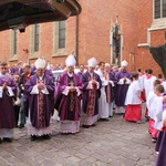 Tarnów. Ostatnie pożegnanie bp. Władysława Bobowskiego