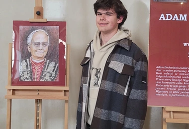 Młody artysta stworzył portrety wszystkich papieży