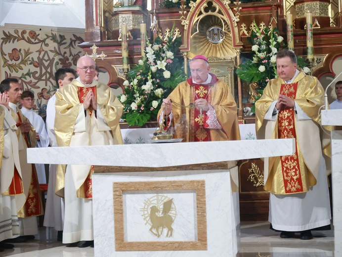 Konsekracja ołtarza w Przecławiu
