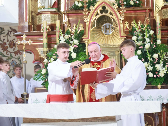 Konsekracja ołtarza w Przecławiu