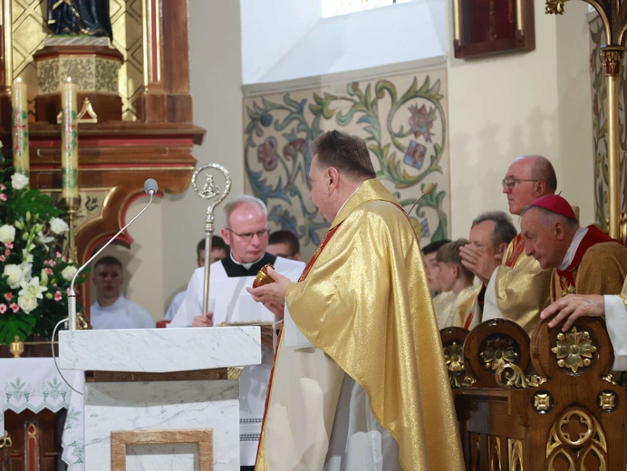 Konsekracja ołtarza w Przecławiu