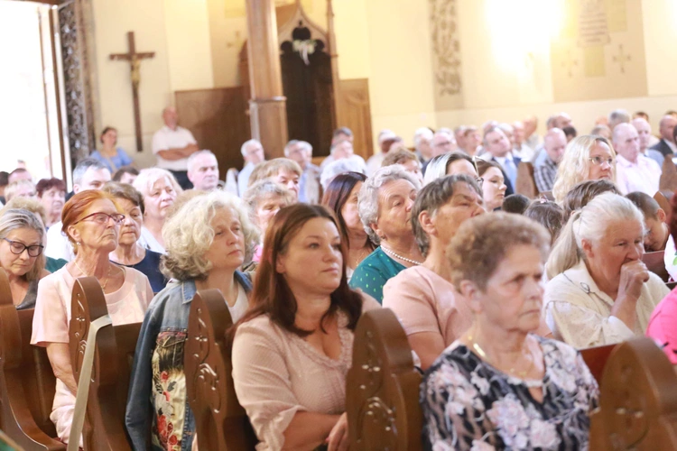 Konsekracja ołtarza w Przecławiu