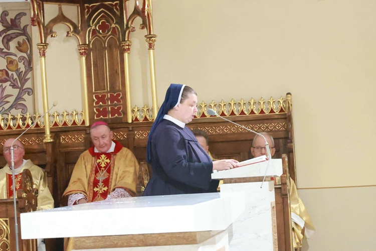 Konsekracja ołtarza w Przecławiu