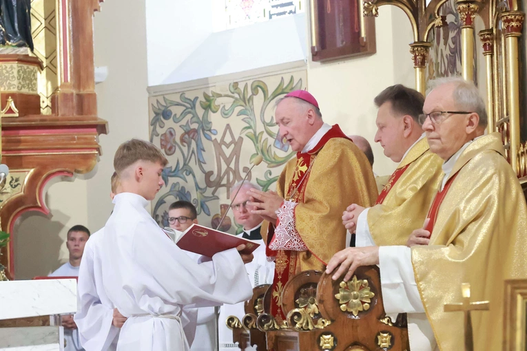 Konsekracja ołtarza w Przecławiu