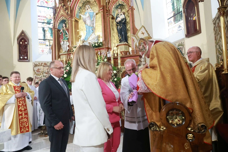 Konsekracja ołtarza w Przecławiu