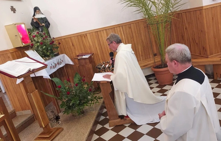 Po Eucharystii proboszcz ks. Stanisław Nowak odczyta intencje wiernych.