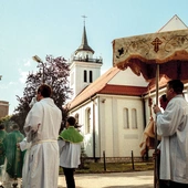 Dzięki determinacji bp. Edmunda Nowickiego i wieloletnim staraniom mieszkańców  – szczególnie z byłego Wolnego Miasta Gdańska – w 1971 r. Wojewódzka Rada Naczelna postanowiła przywrócić budynek  do funkcji sakralnych i przekazać go społeczności katolickiej. 