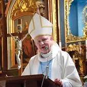 Głównym punktem rozważań homilii była troska o jedność małżeńską, którą kaznodzieja ukazał jako realizację woli Boga i warunek duchowej dojrzałości.