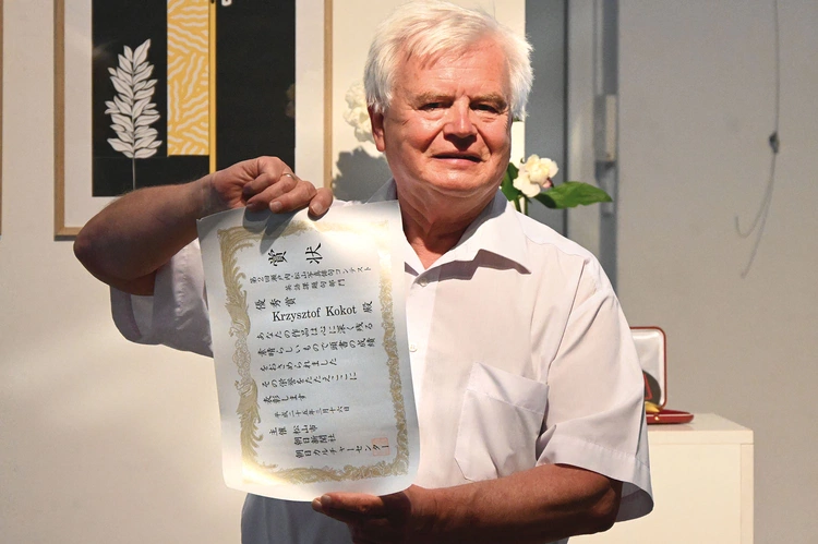 Krzysztof Kokot to specjalista od pisania japońskiego haiku, które tworzy w… języku angielskim. 