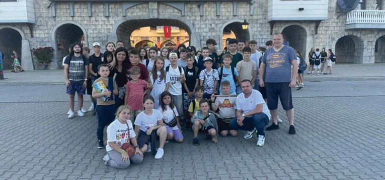 Wspólne wyjazdy pozwalają na zachowanie ciągłości przyjaźni i planowanie stałej formacji.