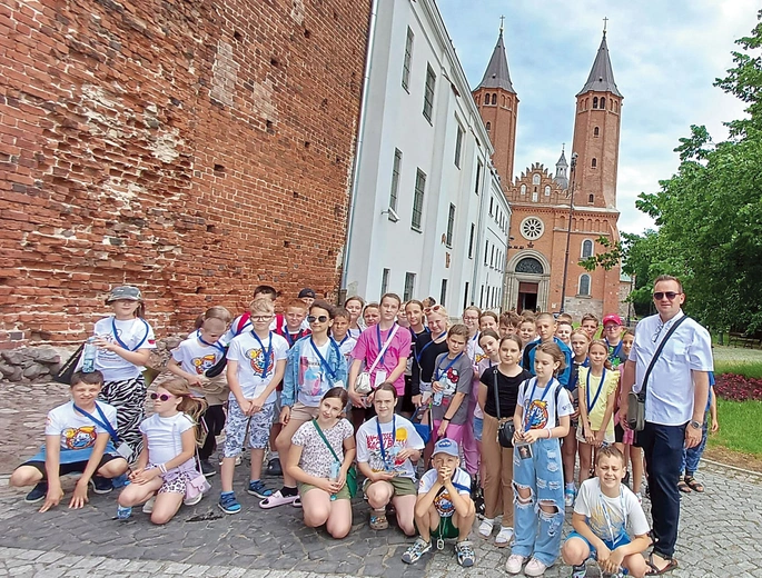 Każda edycja kolonii to krok w budowaniu świadomości narodowej młodych Polaków z Wileńszczyzny, których los sprawił, że żyją poza granicami Polski.