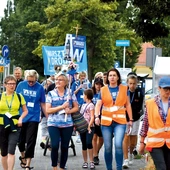 Pielgrzymka rozpoczyna się 31 lipca Mszą św.  o godz. 18.30 w kościele pw. Najświętszego Zbawiciela w Zielonej Górze. Nazajutrz – po noclegu w SP nr 6 – pątnicy o godz. 8 ruszają na szlak. Szczegółowe informacje i zapisy na www.warsztatywdrodze.pl.