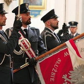 Obchody były okazją do podziękowań i wręczenia odznaczeń funkcjonariuszom SW.