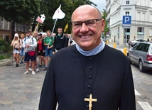 Już ponad 30. raz na maryjnym szlaku będzie można spotkać wrocławskiego biskupa pomocniczego.