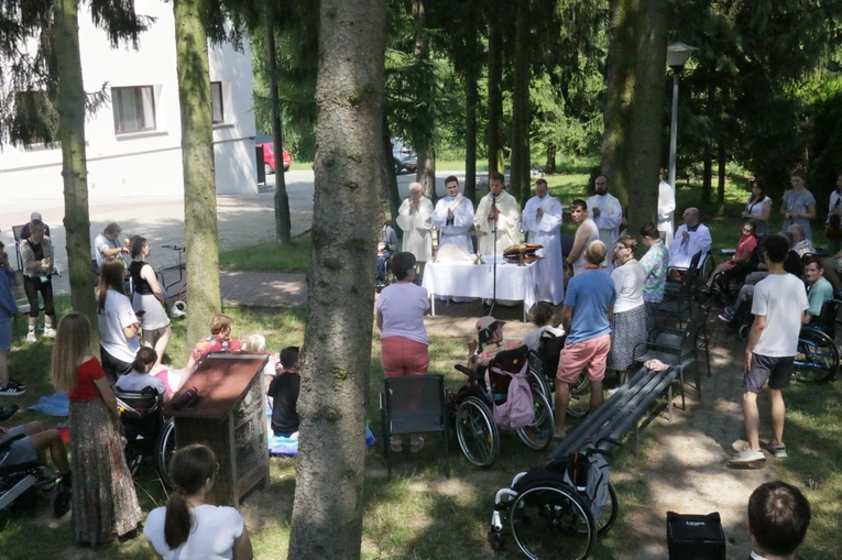 Wczasorekolekcje w Dąbrowicy