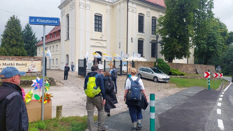 Pielgrzymka wspólnoty Emmanuel, cz. 2