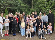 Bitwa balonowa i serca dla Matki Bożej