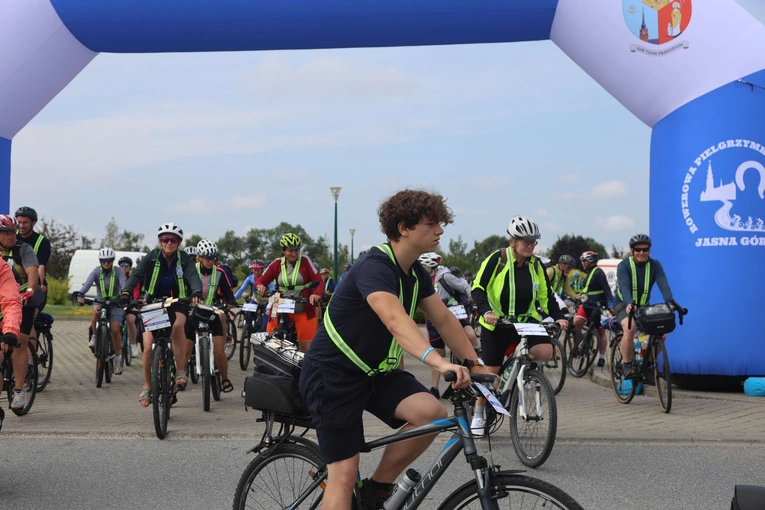 Rowerowa Pielgrzymka Tarnowska w drodze