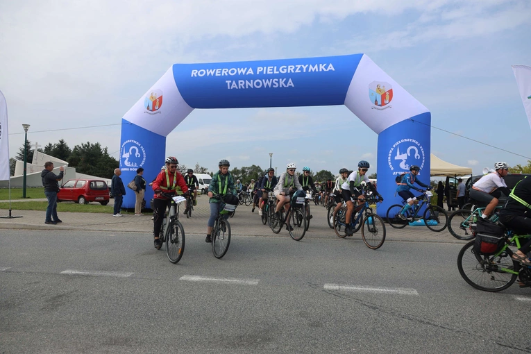Rowerowa Pielgrzymka Tarnowska w drodze