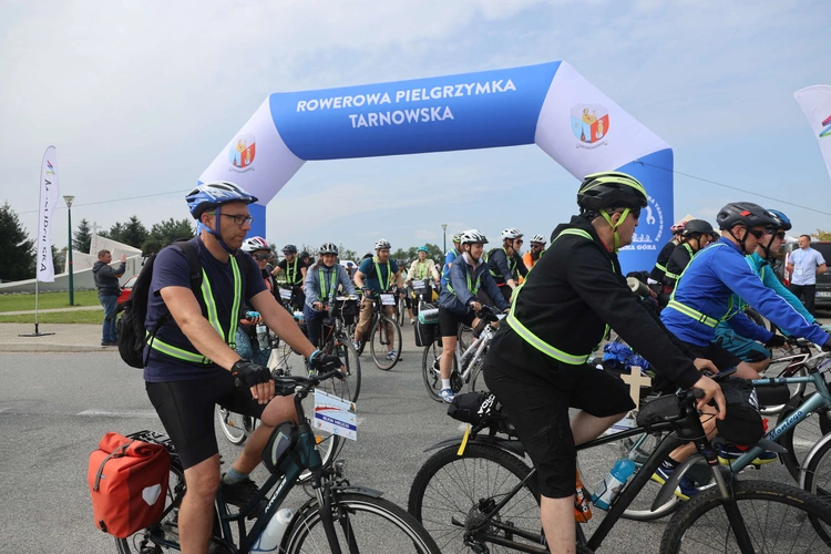 Rowerowa Pielgrzymka Tarnowska w drodze
