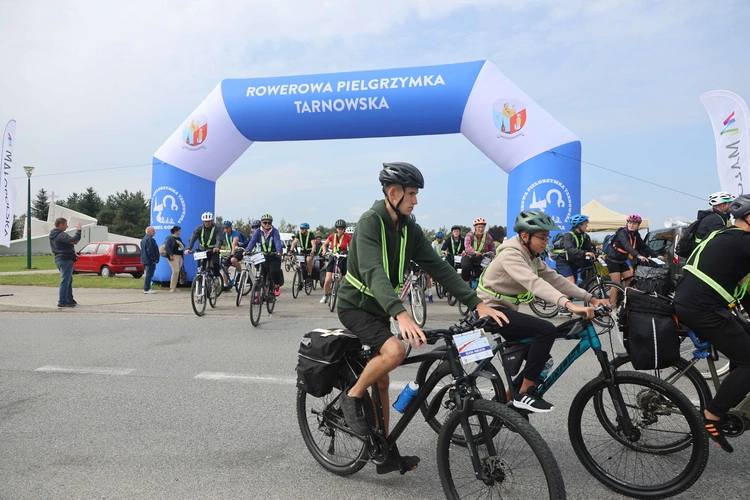 Rowerowa Pielgrzymka Tarnowska w drodze