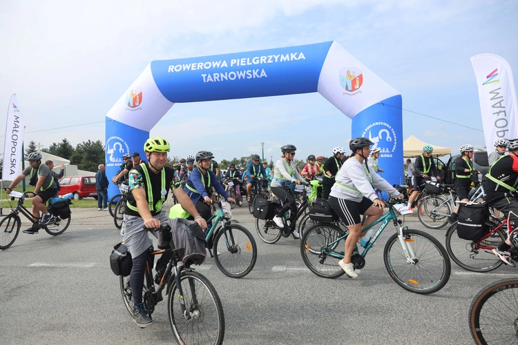 Rowerowa Pielgrzymka Tarnowska w drodze