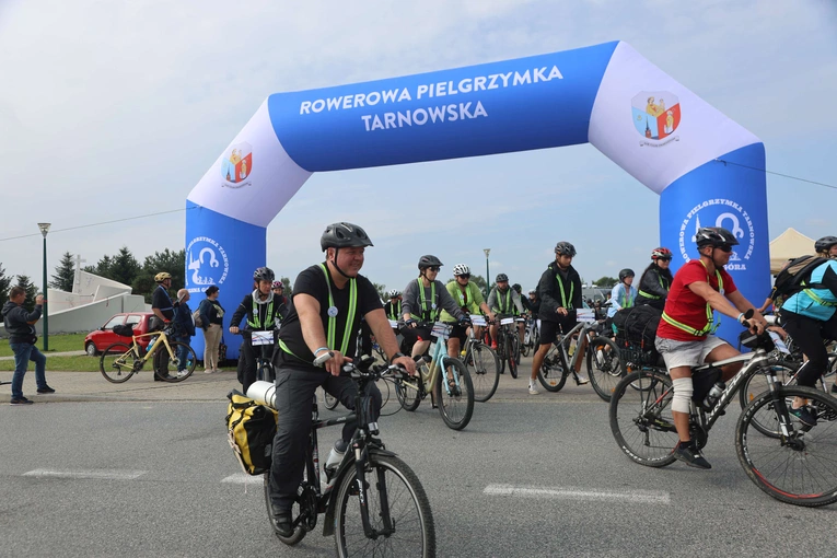 Rowerowa Pielgrzymka Tarnowska w drodze