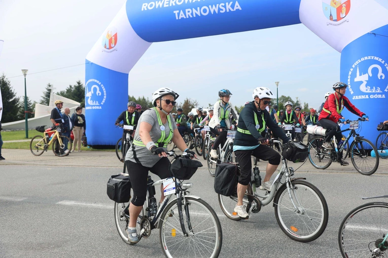 Rowerowa Pielgrzymka Tarnowska w drodze