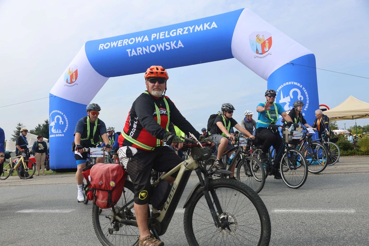 Rowerowa Pielgrzymka Tarnowska w drodze