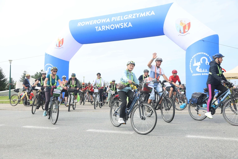 Rowerowa Pielgrzymka Tarnowska w drodze
