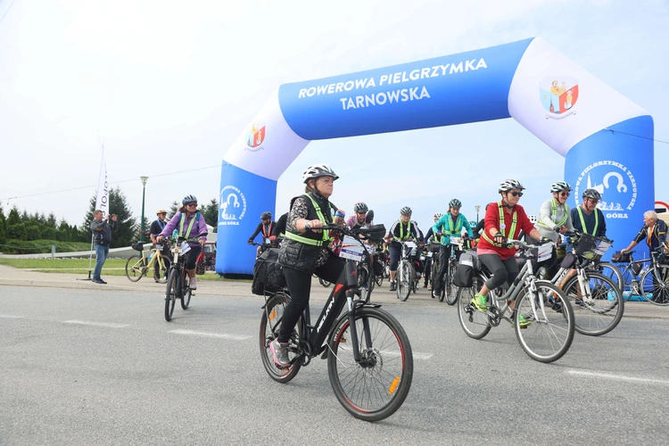 Rowerowa Pielgrzymka Tarnowska w drodze