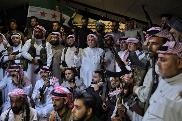 Beduini idący z odsieczą (?) swoim