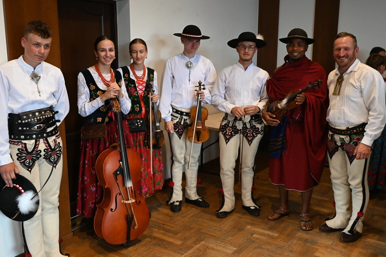 Połączone siły góralsko-tanzańskie 