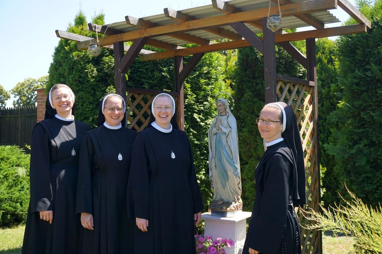 Elżbietanki w miechowickim klasztorze