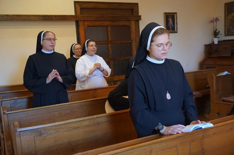 Elżbietanki w miechowickim klasztorze