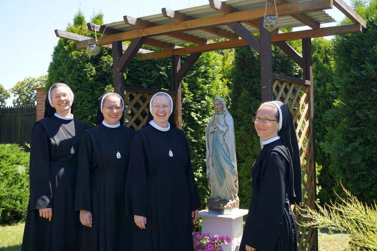 Elżbietanki w miechowickim klasztorze