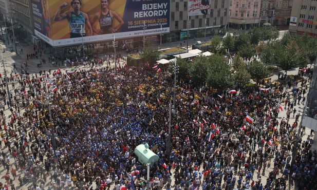 W sobotę w całej Polsce przeszły marsze antyimigranckie. W wielu miejscach organizowano też kontrmanifestacje