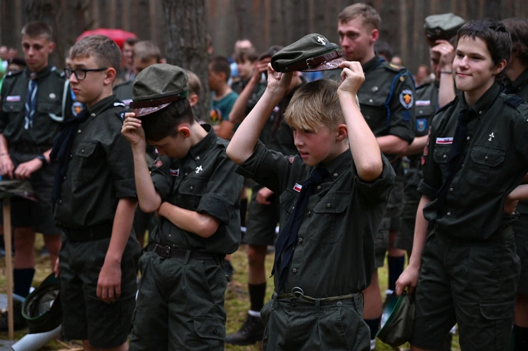 Harcerska Msza św. w lesie