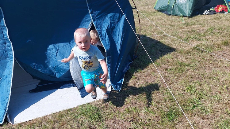 Nocowanie na polanie, cz. 2