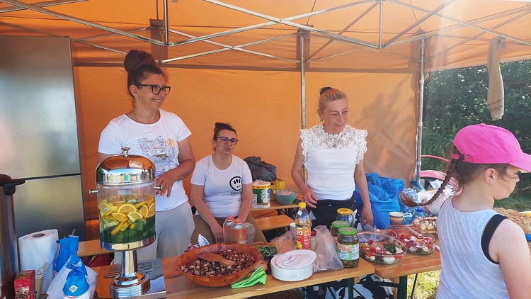 Nocowanie na polanie, cz. 2