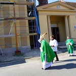 Kościół w Psarach, należący do parafii pw. św. Jakuba Apostoła w Małujowicach, pięknieje