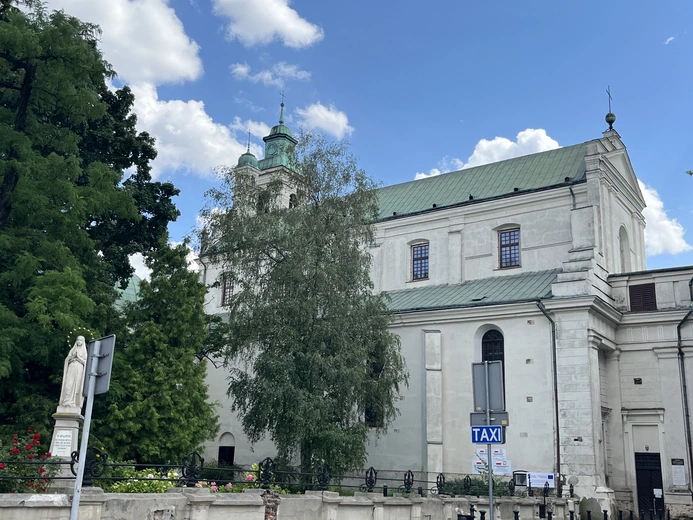 Między freskiem a modlitwą - historia, która wraca