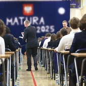 Tylko niecałe 5 proc. maturzystów osiągnęło bardzo dobry wynik z języka polskiego. To bardzo niepokojący sygnał.